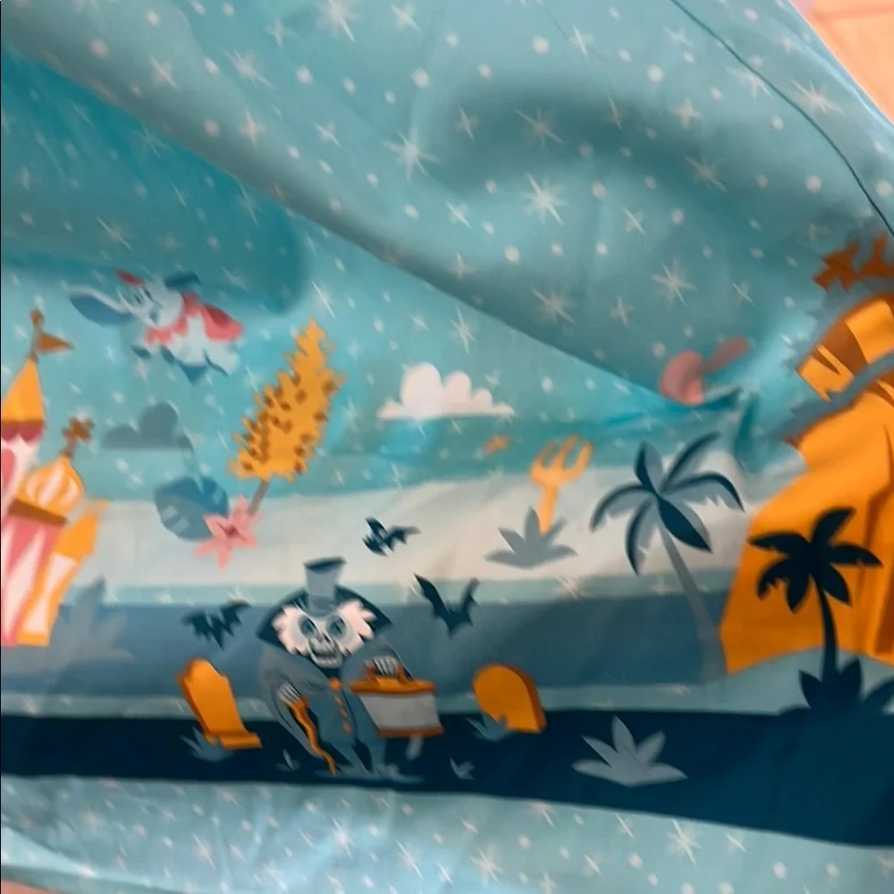 Amazing Disney Parks boutique dress. - Picture 4 of 9